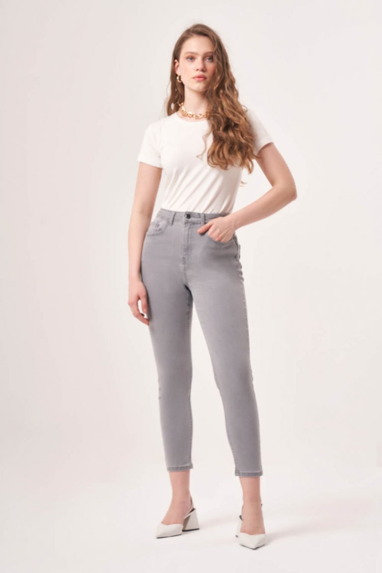 Mizalle Skinny Fit Gri Denim Pantolon - Mizalle