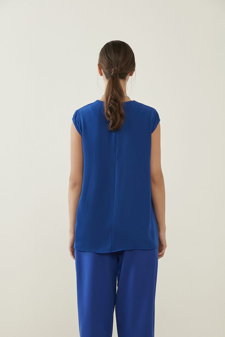 Mizalle Ay Kollu İnce Krep Saks Mavisi Yuvarlak Yaka Bluz - Mizalle