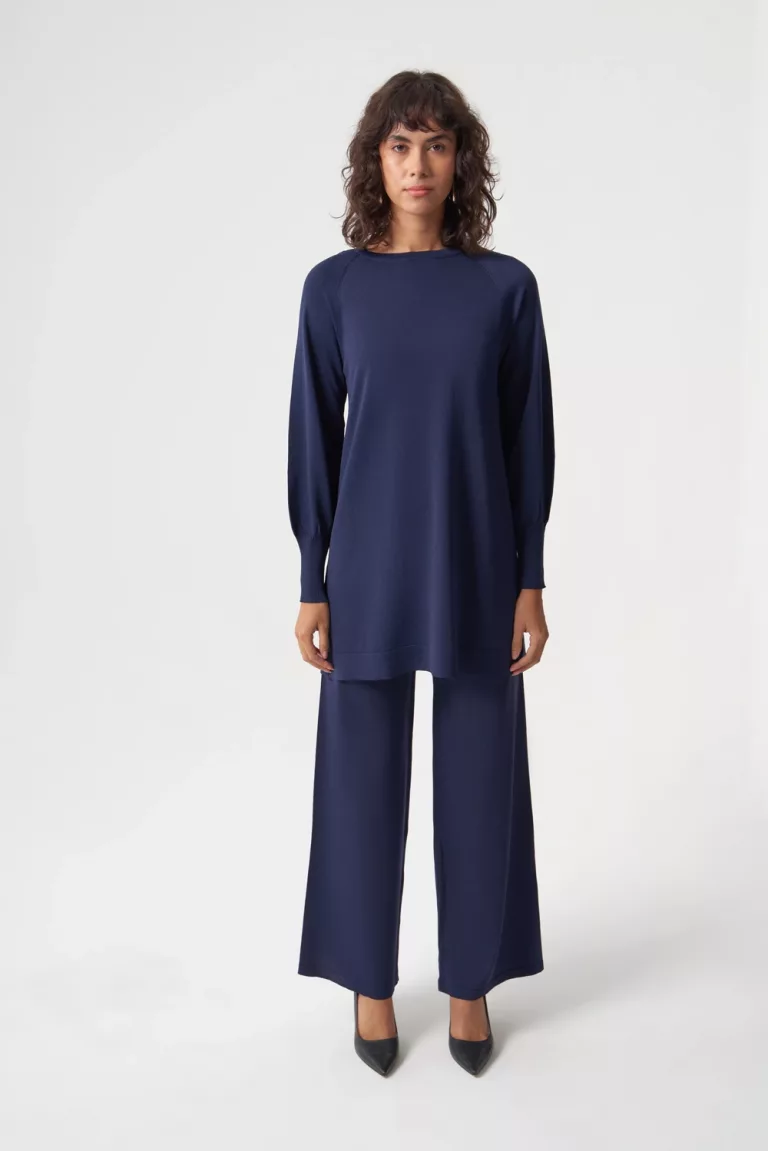 Mizalle Geniş Paça Rahat Kesimli Lacivert Pantolon - Mizalle