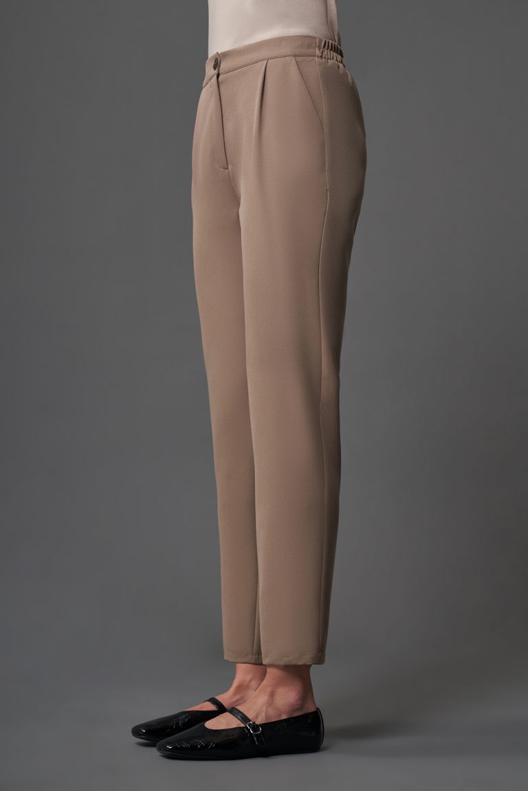 Mizalle Tek Pile Basic Beli Lastikli Günlük Bej Rengi Kumaş Pantolon - Mizalle