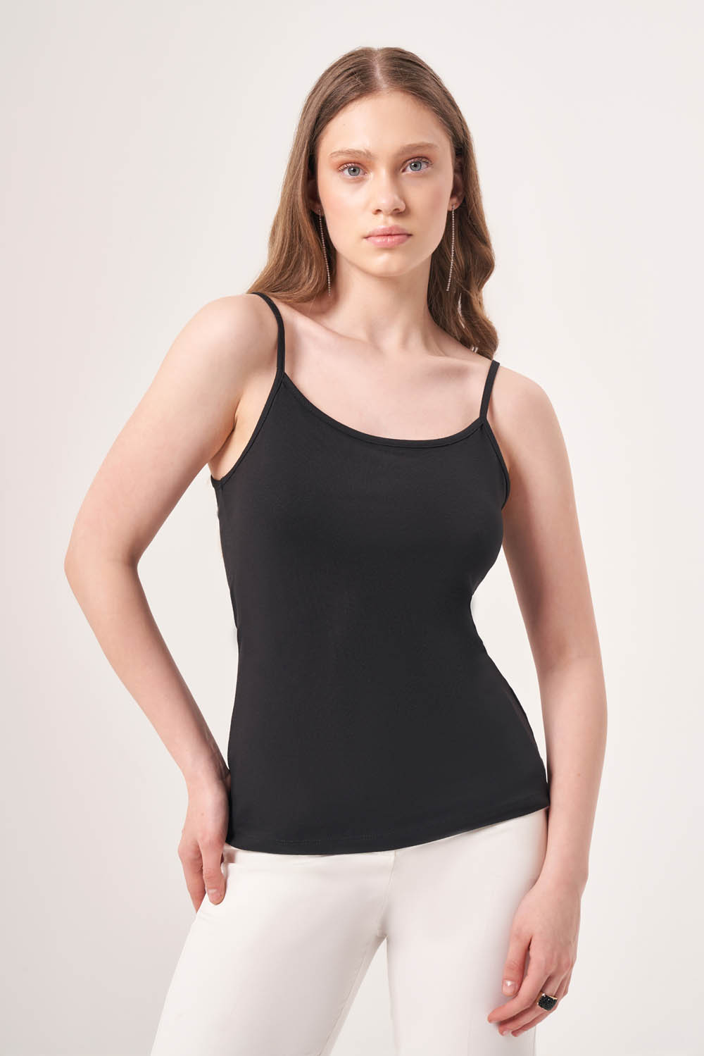 Mizalle İp Askılı Siyah Polyamid Atlet