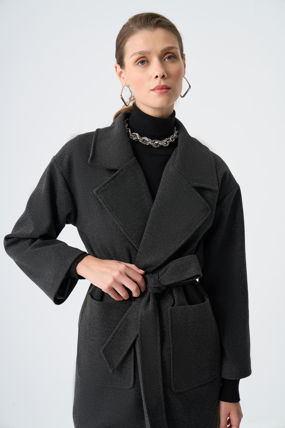 Mizalle Torba Cepli Basıc Kaşe Dokulu Antrasit Kaban Mizalle Torba Cepli Basıc Kaşe Dokulu Antrasit Kaban