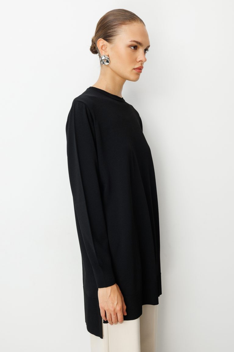Mizalle Yuvarlak Yaka Siyah Uzun Triko Tunik - Mizalle