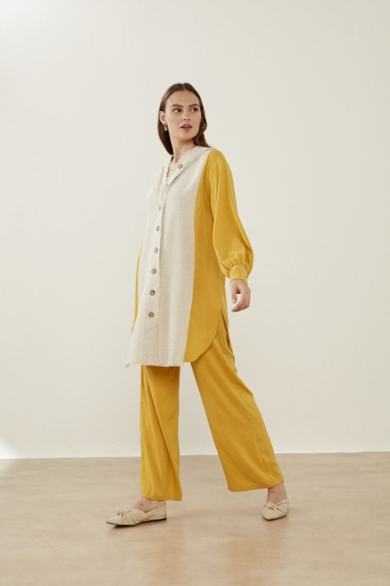 Mizalle Geniş Paça Rahat Kesim Sarı Pantolon - Mizalle