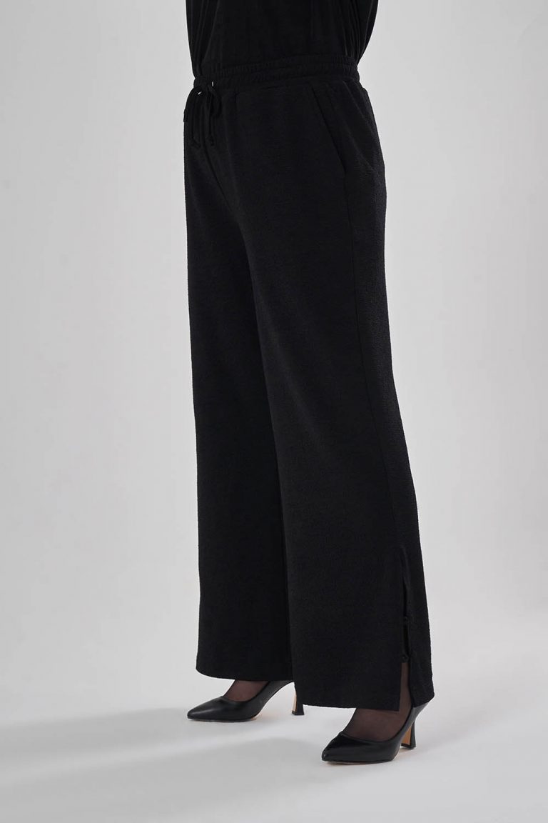 Mizalle İp Bağcıklı Rahat Kesimli Siyah Büyük Beden Pantolon - Mizalle