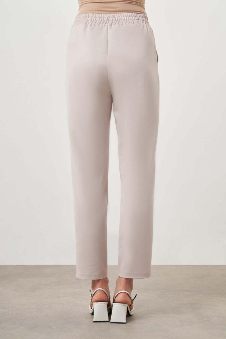 Mizalle Beli Bağcıklı Klasik Bej Rengi Pantolon - Mizalle