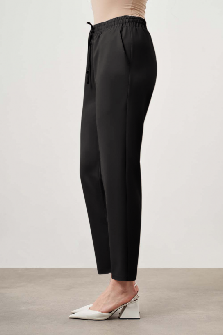 Mizalle Beli Bağcıklı Klasik Siyah Pantolon - Mizalle