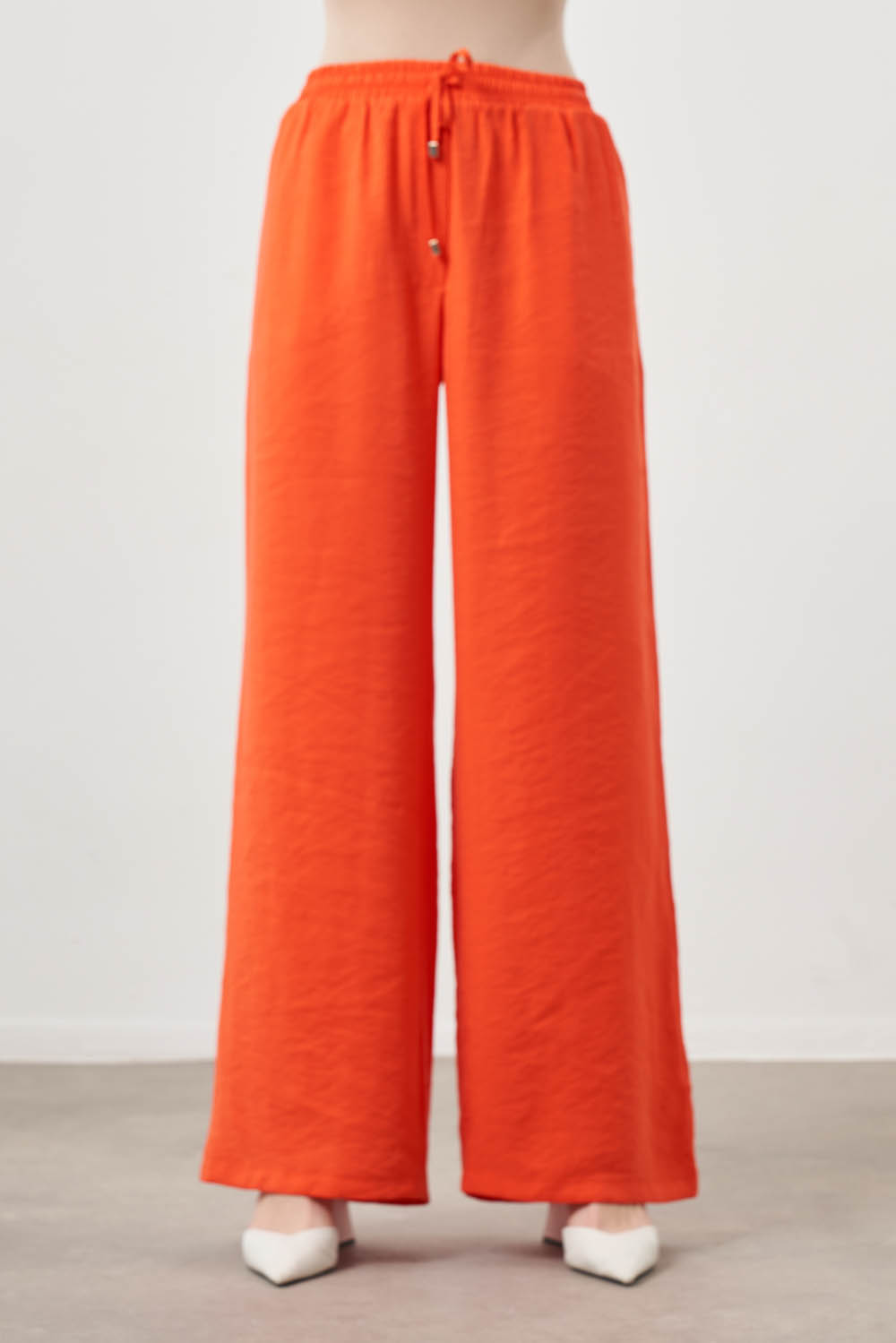 Mizalle Beli Bağcıklı Geniş Paça Modal Karışımlı Nar Çiçeği Pantolon
