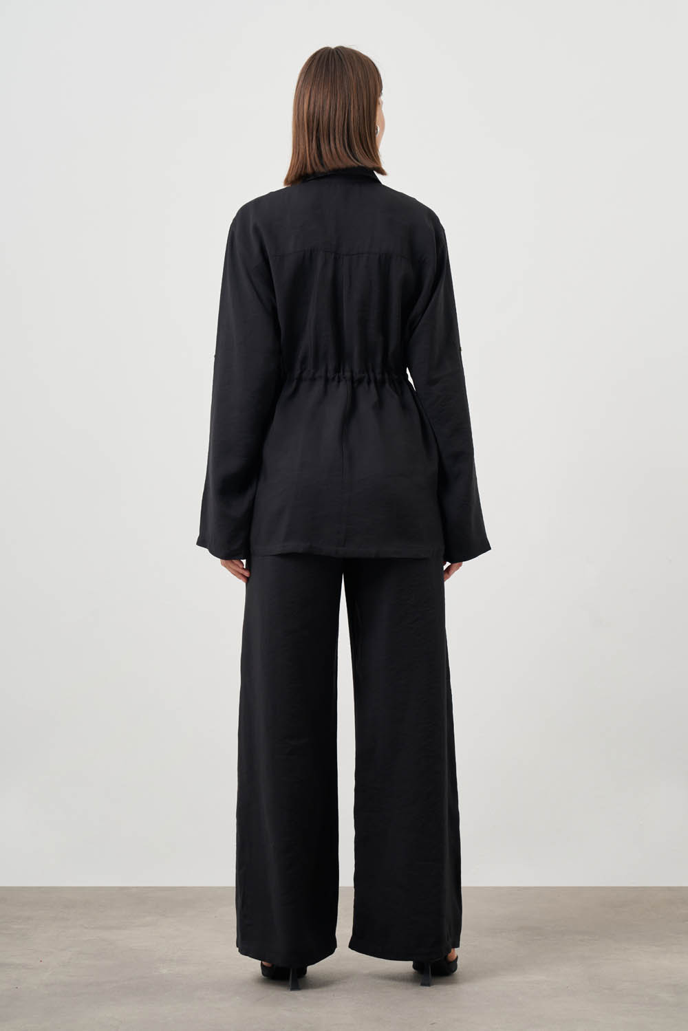 Mizalle Beli Bağcıklı Geniş Paça Modal Karışımlı Siyah Pantolon - 3