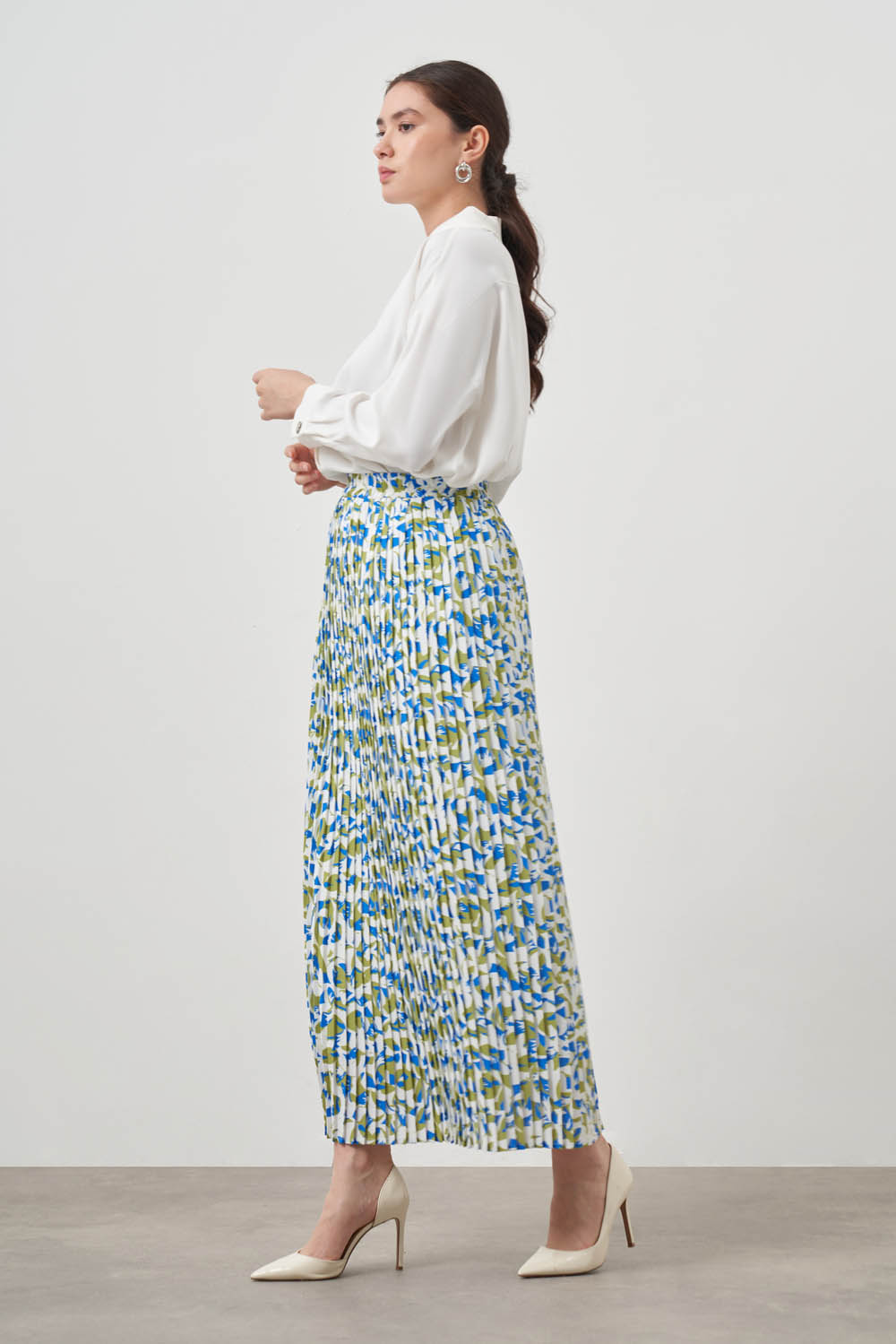 Mizalle Mavi Çiçek Desenli Pliseli Uzun Etek - 3