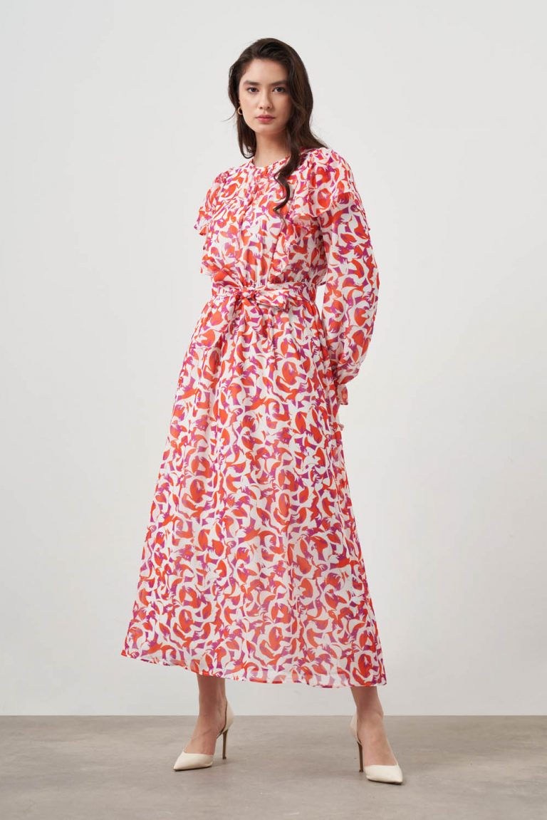 Mizalle Fırfır Detaylı Nar Çiçeği Desenli Uzun Şifon Elbise - Mizalle