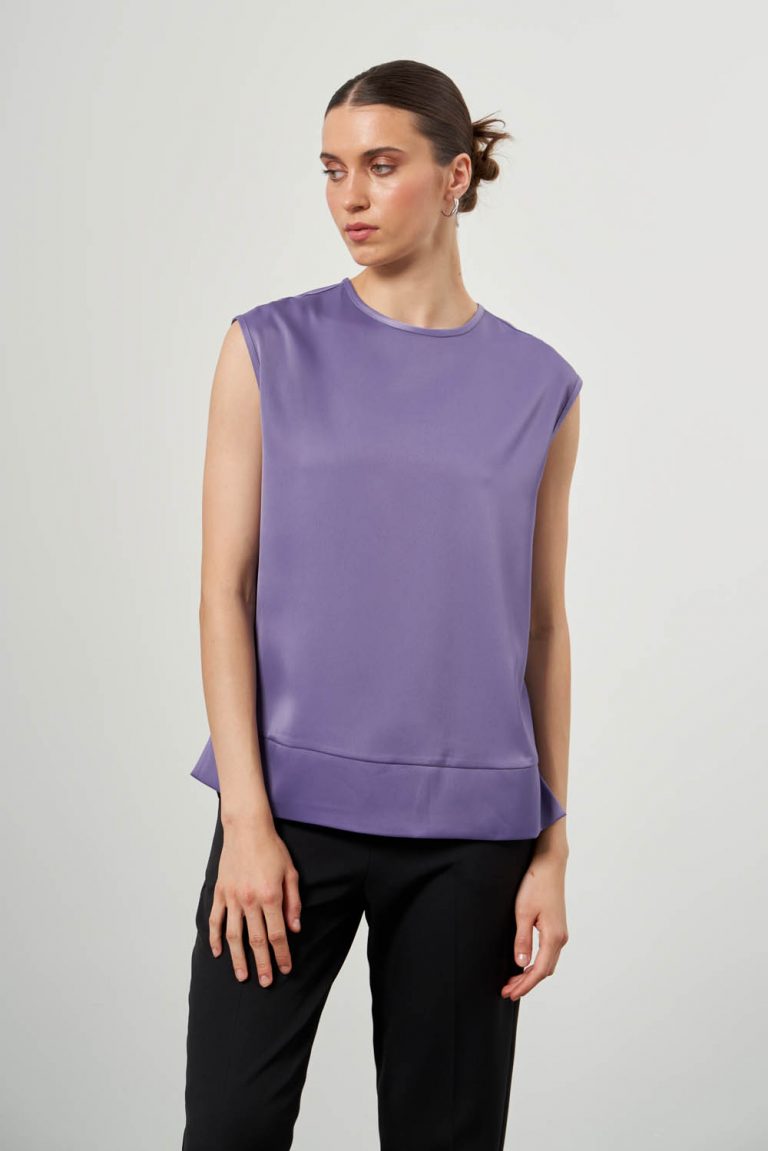 Mizalle Kolsuz Yuvarlak Yaka Mor Saten Dökümlü Bluz - Mizalle