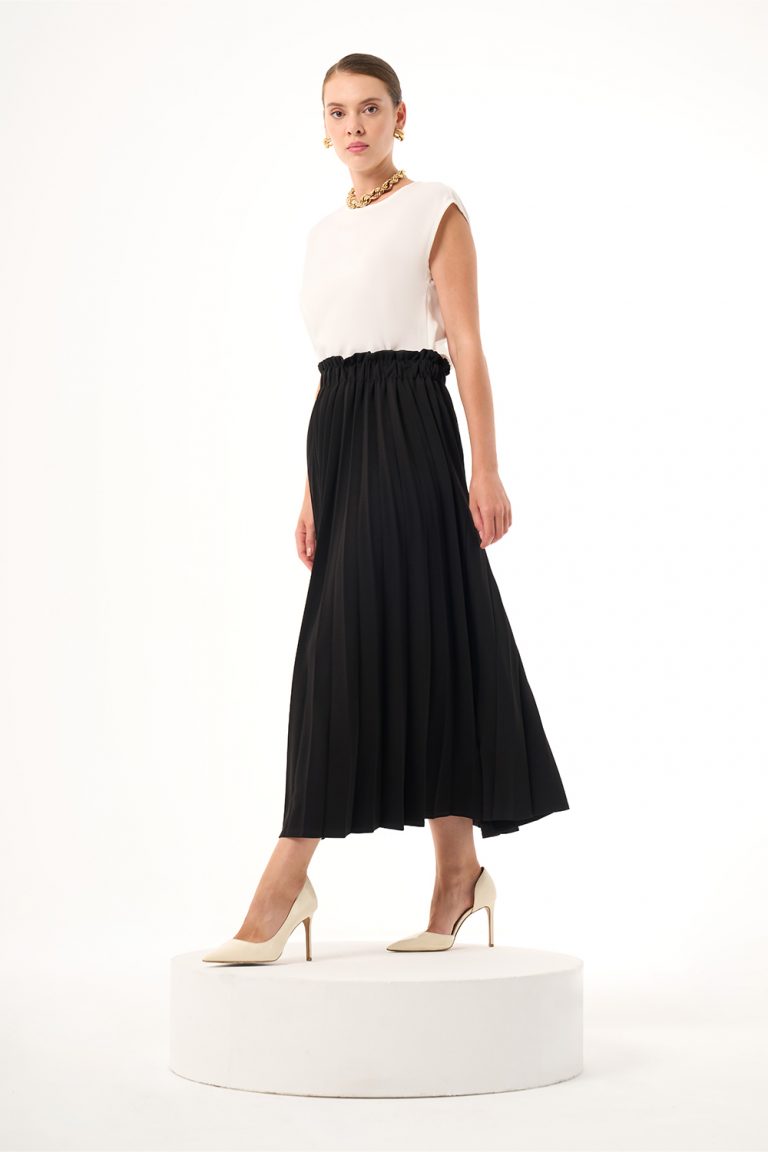 Mizalle Beli Lastikli Piliseli Siyah Uzun Etek - Mizalle