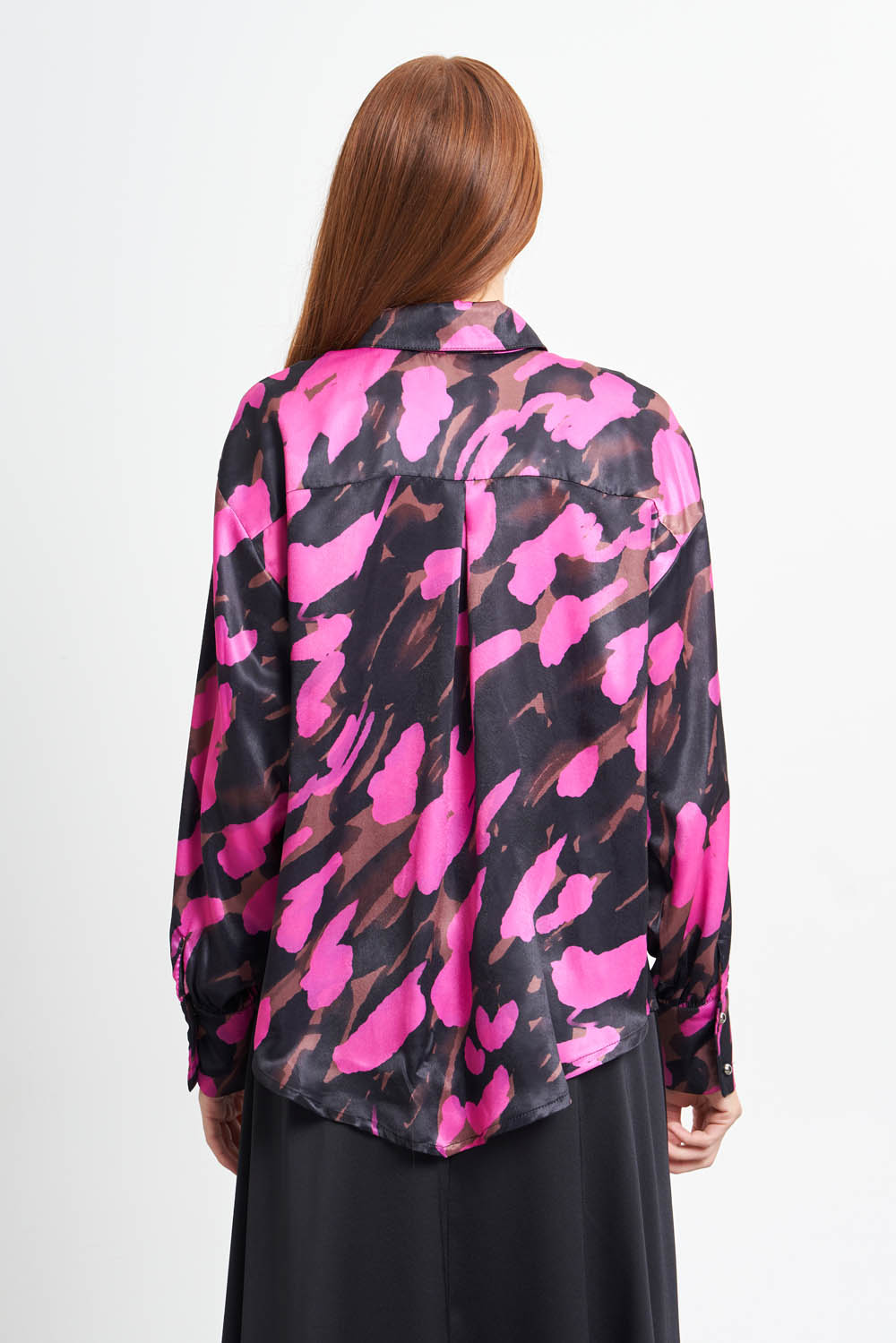 Mizalle Siyah Mor Damla Desenli Saten Tunik