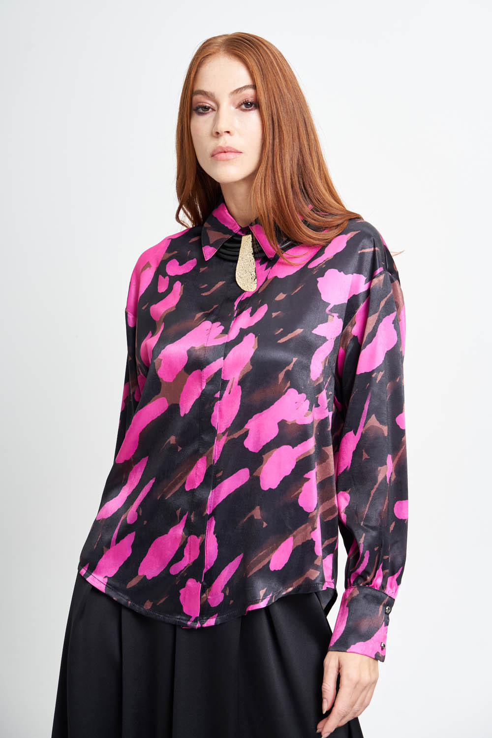 Mizalle Siyah Mor Damla Desenli Saten Tunik