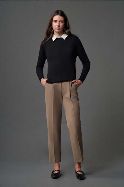 Mizalle Dar Paça Klasik Bej Rengi Kumaş Pantolon - Mizalle