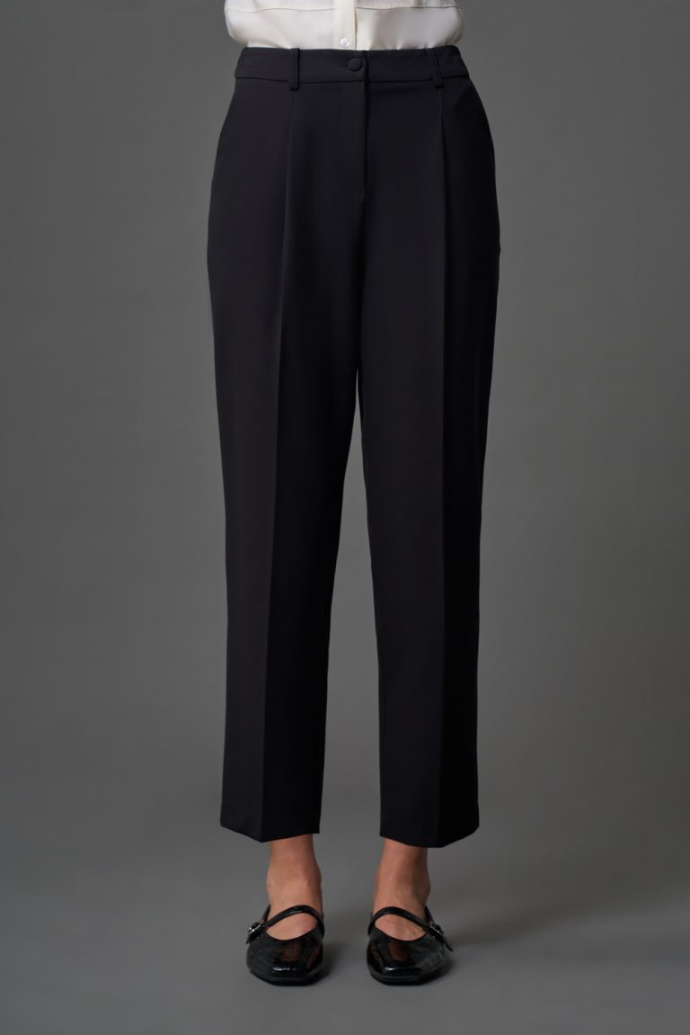 Mizalle Dar Paça Klasik Siyah Kumaş Pantolon - Mizalle