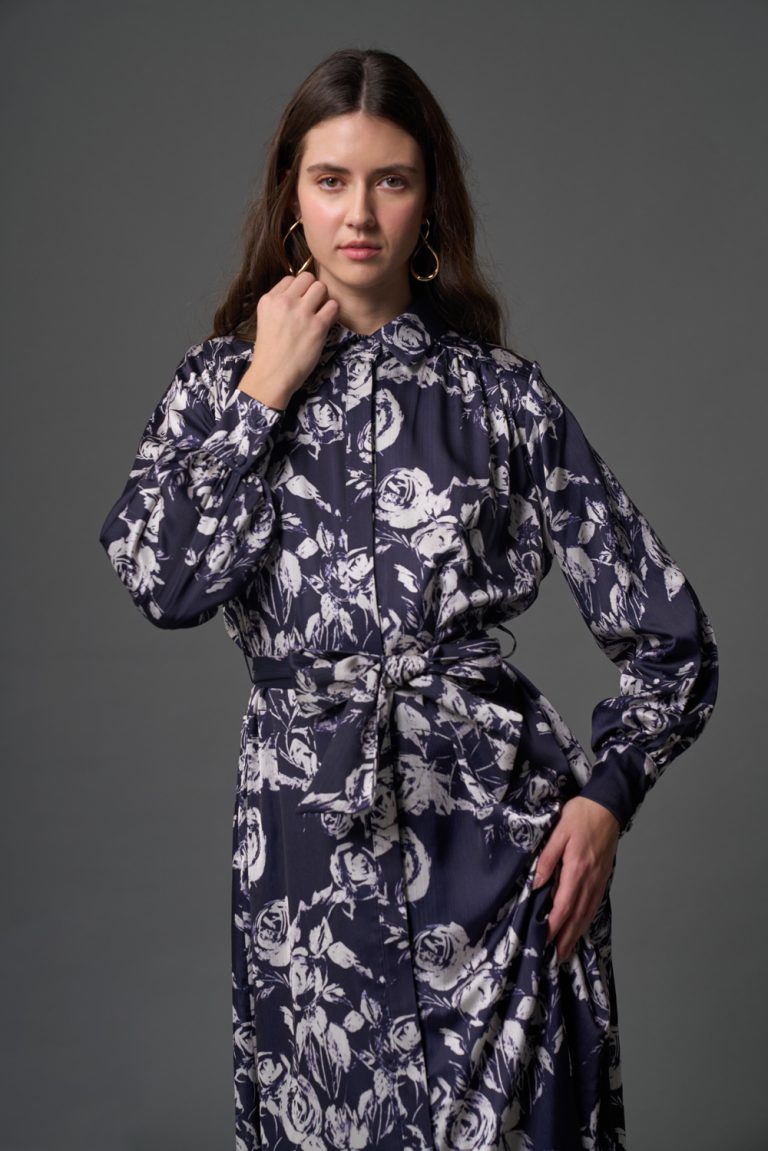 Mizalle Lacivert Desenli Gömlek Yaka Uzun Elbise - Mizalle