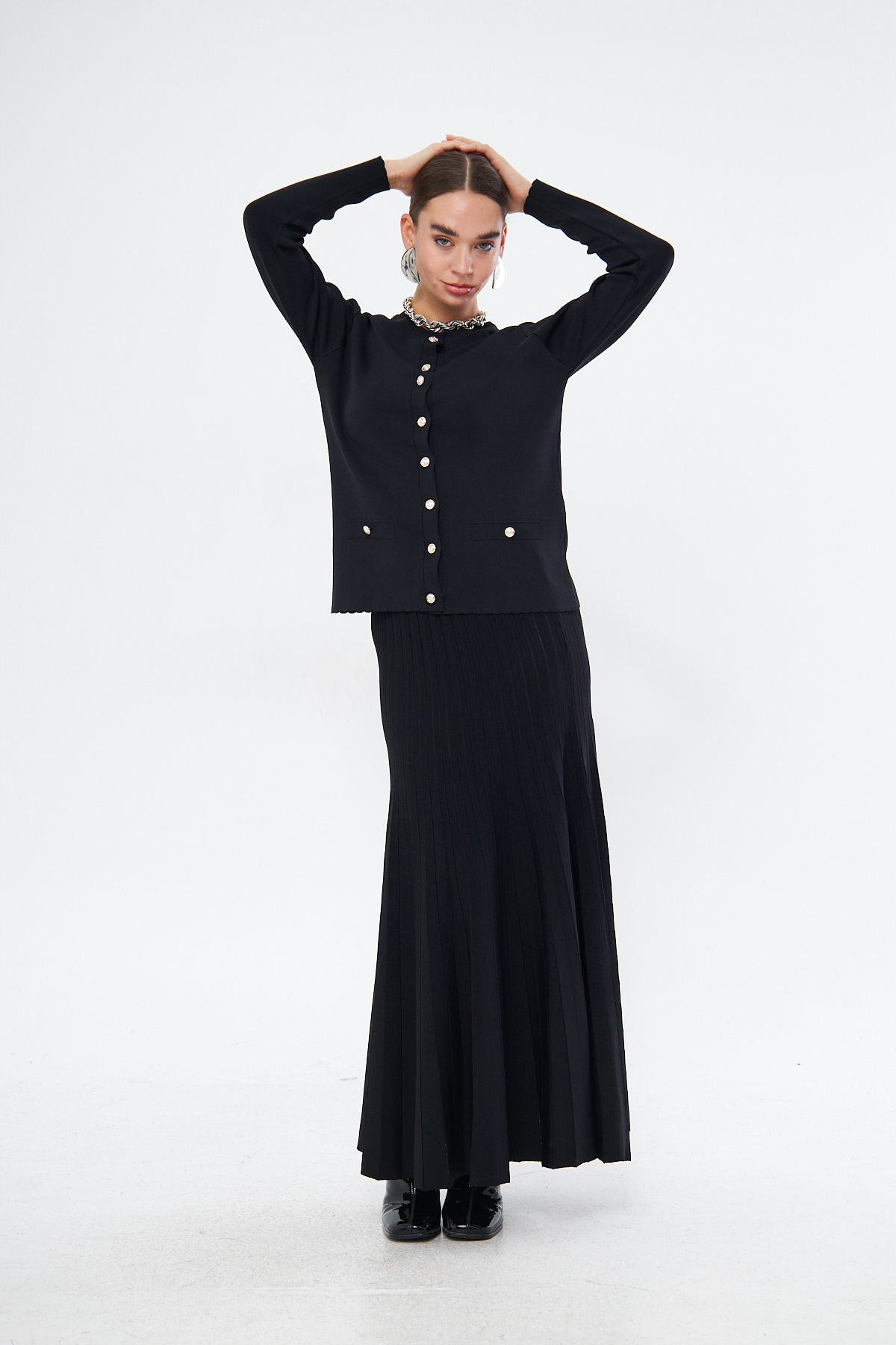 Mizalle Dilim Yakalı Rayon Siyah Hırka