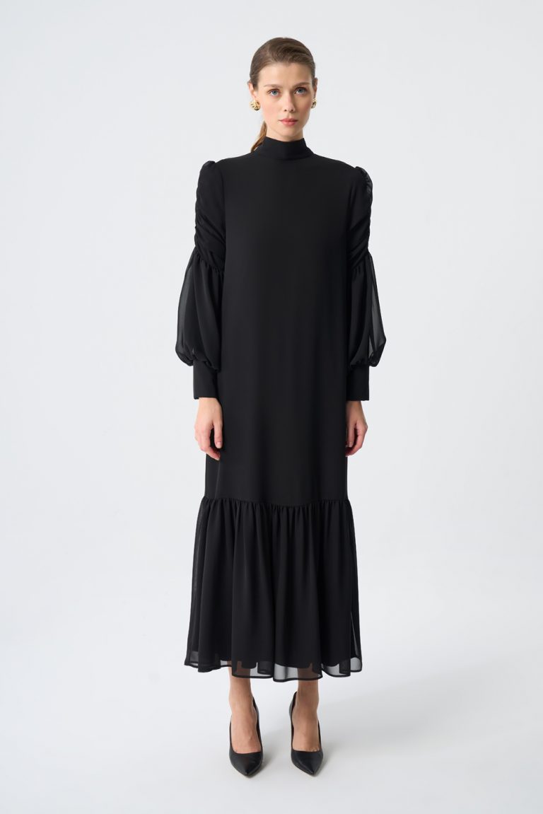 Mizalle Kolları Drapeli Etek Ucu Volanlı Siyah Maksi Şifon Elbise - Mizalle