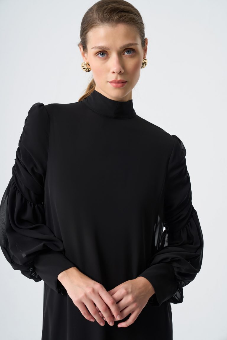 Mizalle Kolları Drapeli Etek Ucu Volanlı Siyah Maksi Şifon Elbise - Mizalle