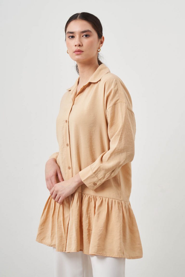 Mizalle Eteği Volanlı Bej Rengi Tunik - Mizalle