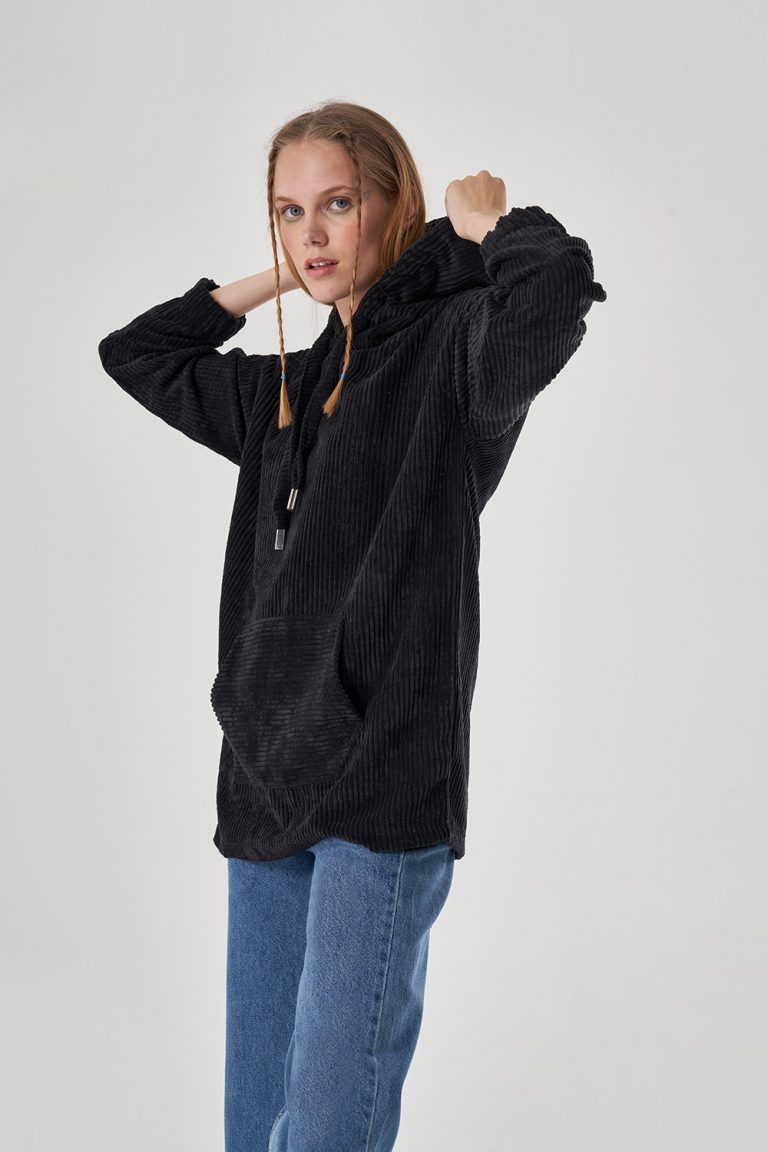 Mizalle Siyah Kanguru Cepli Fitilli Kadife Sweatshirt - Mizalle