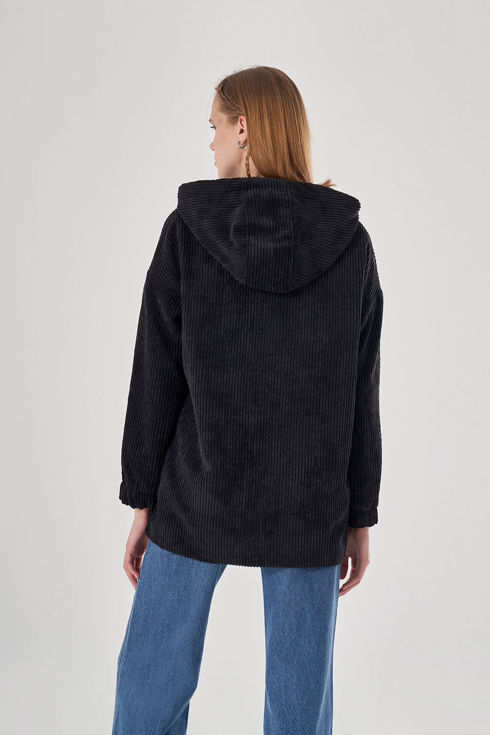 Mizalle Siyah Kanguru Cepli Fitilli Kadife Sweatshirt - Mizalle