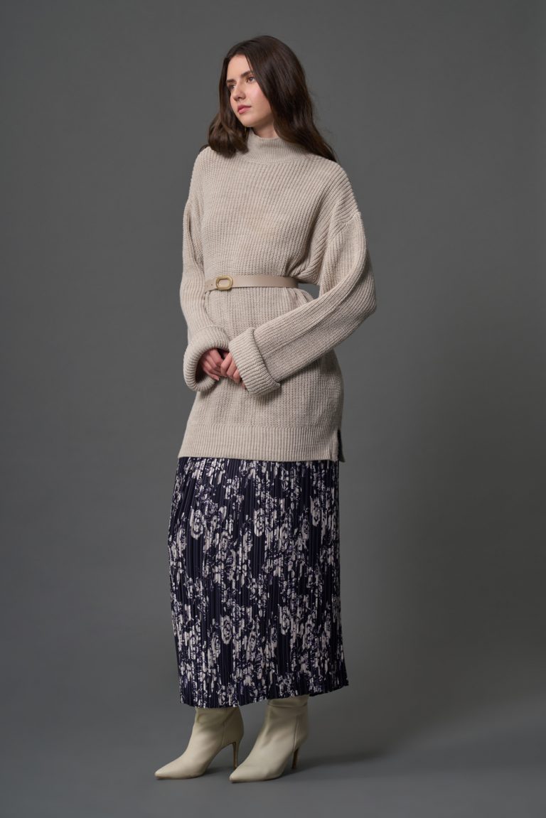 Mizalle Full İnce Piliseli Lacivert Desenli Uzun Etek - Mizalle