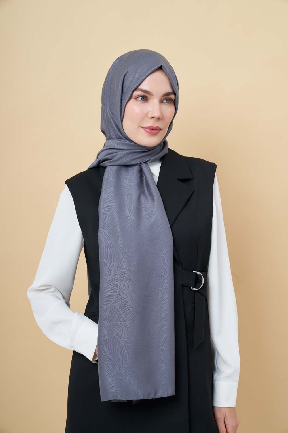 Mizalle - Mizalle Füme Rengi Neva Jakarlı Şal Mizalle - Mizalle Füme Rengi Neva Jakarlı Şal