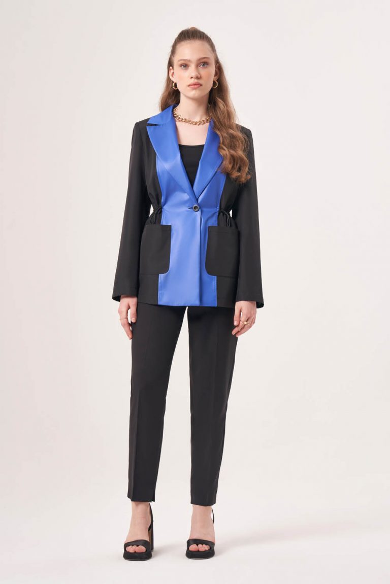 Mizalle Beli Büzgülü Siyah Mavi Renk Bloklu Blazer Ceket - Mizalle
