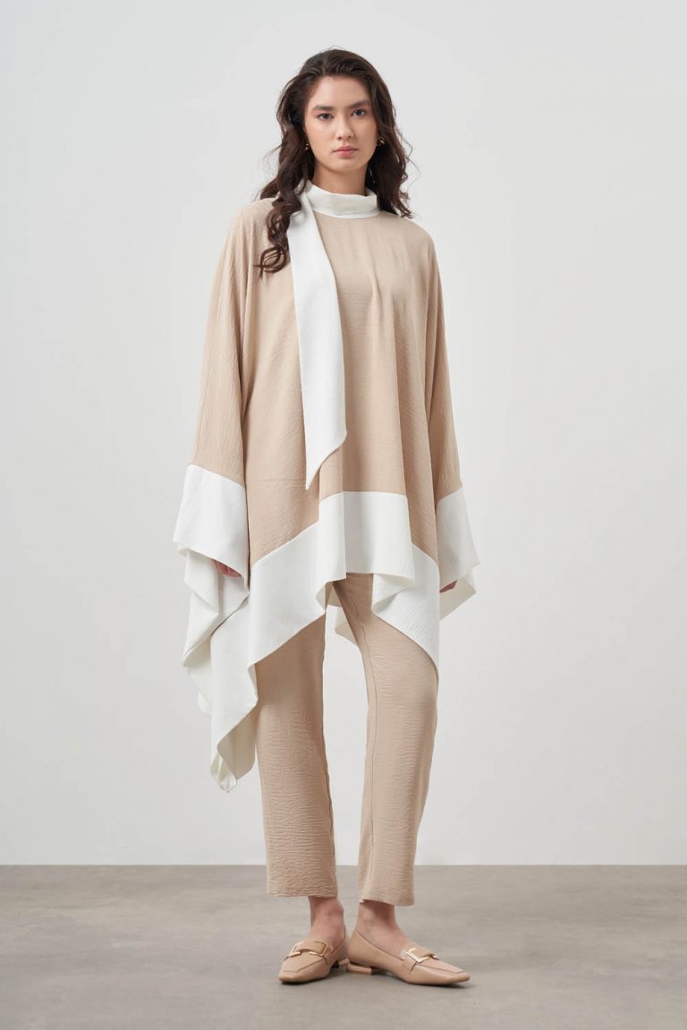 Mizalle Beyaz Bej Renk Bloklu Yarasa Kollu Pelerin Tunik - Mizalle