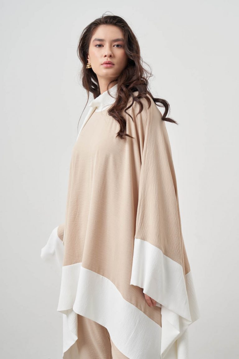 Mizalle Beyaz Bej Renk Bloklu Yarasa Kollu Pelerin Tunik - Mizalle