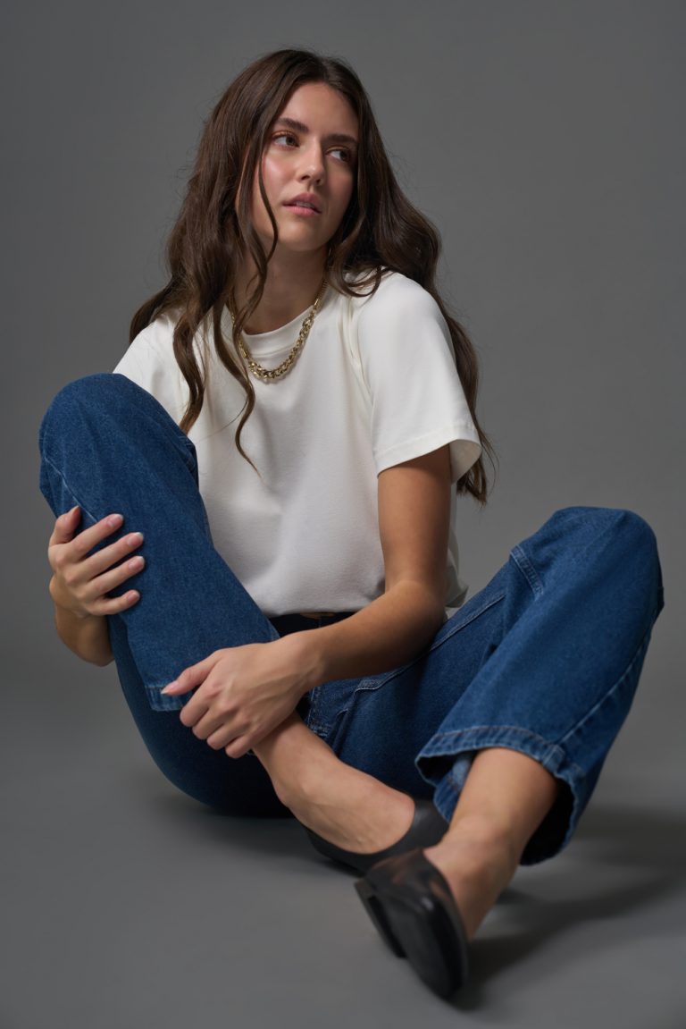 Mizalle Dar Kalıp Geniş Paça Koyu Mavi Denim Pantolon - Mizalle