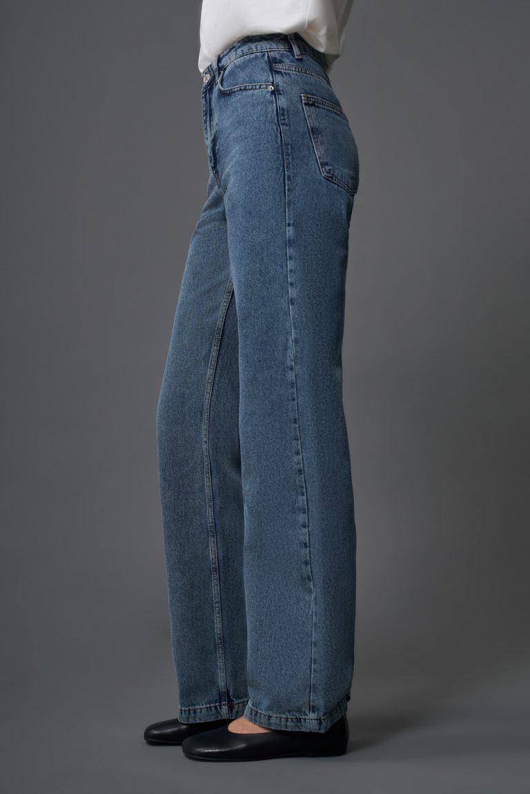 Mizalle Dar Kalıp Geniş Paça Mavi Denim Pantolon - Mizalle