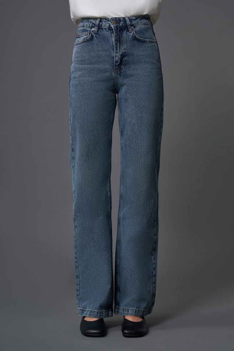 Mizalle Dar Kalıp Geniş Paça Mavi Denim Pantolon - Mizalle