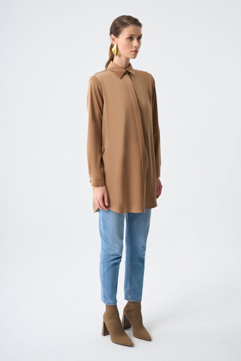 Mizalle Gizli Düğmeli Kahverengi Saten Tunik - Mizalle