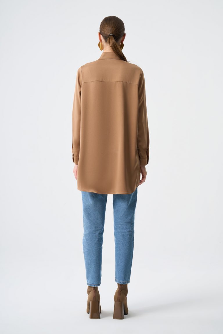 Mizalle Gizli Düğmeli Kahverengi Saten Tunik - Mizalle
