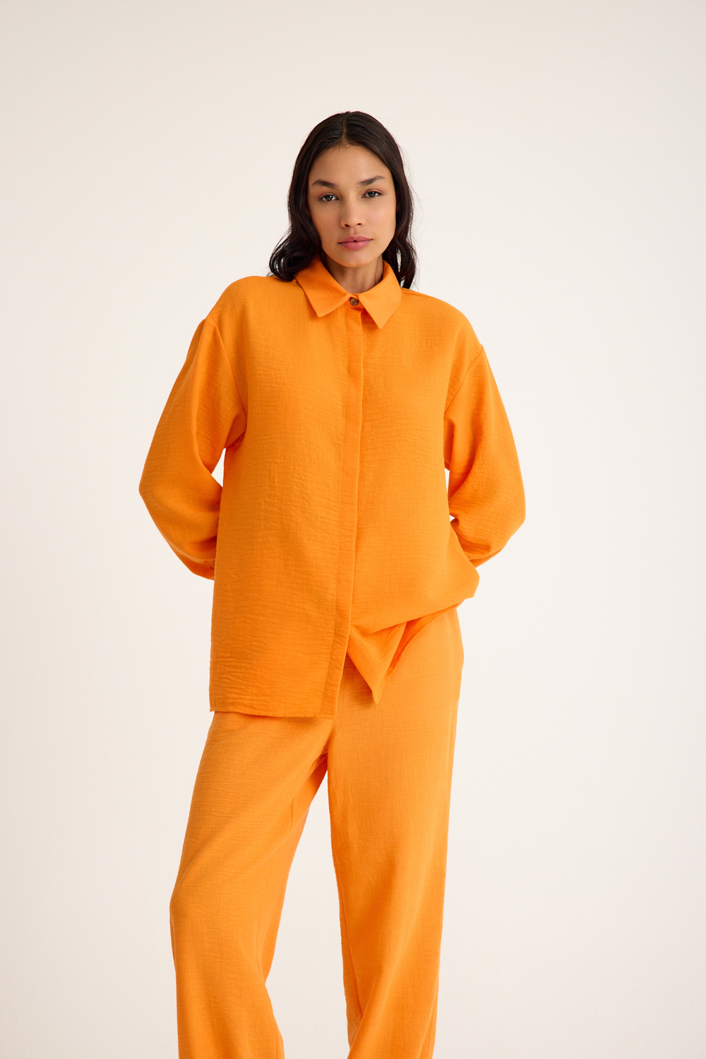 Mizalle Keten Dokulu Yazlık Rahat Kesimli Turuncu Gömlek