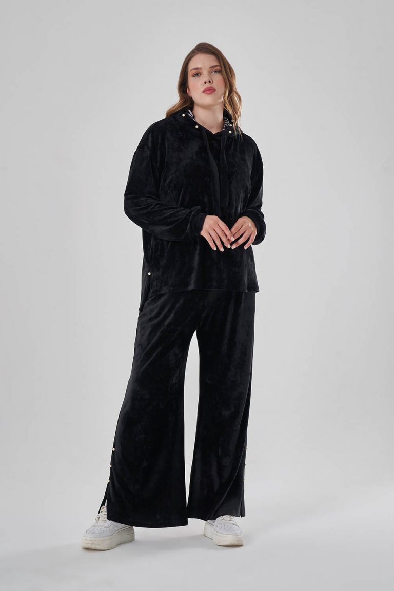 Mizalle İnci Detaylı Siyah Kadife Bütük Beden Pantolon - Mizalle