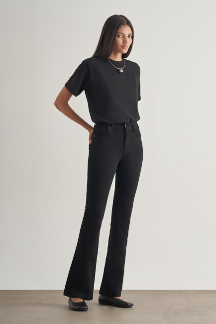 Mizalle - Mizalle Skinny Fit Flare Paça Siyah Denim Pantolon Mizalle - Mizalle Skinny Fit Flare Paça Siyah Denim Pantolon