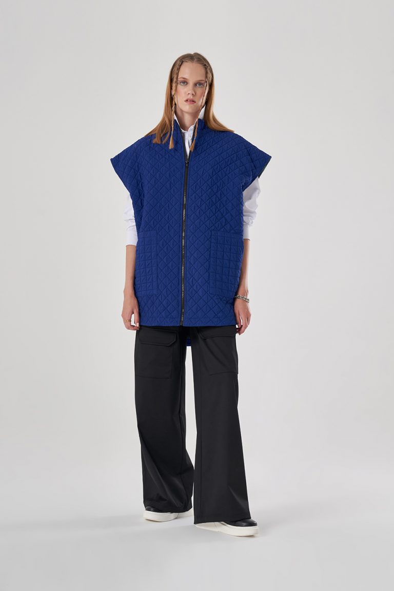 Mizalle Kapitone Oversize Saks Mavisi Yelek - Mizalle