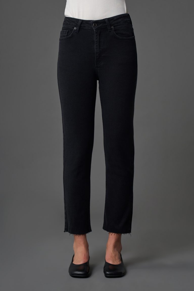 Mizalle Dar Kesim Kesik Paçalı Mom Fit Antrasit Denim Pantolon - Mizalle