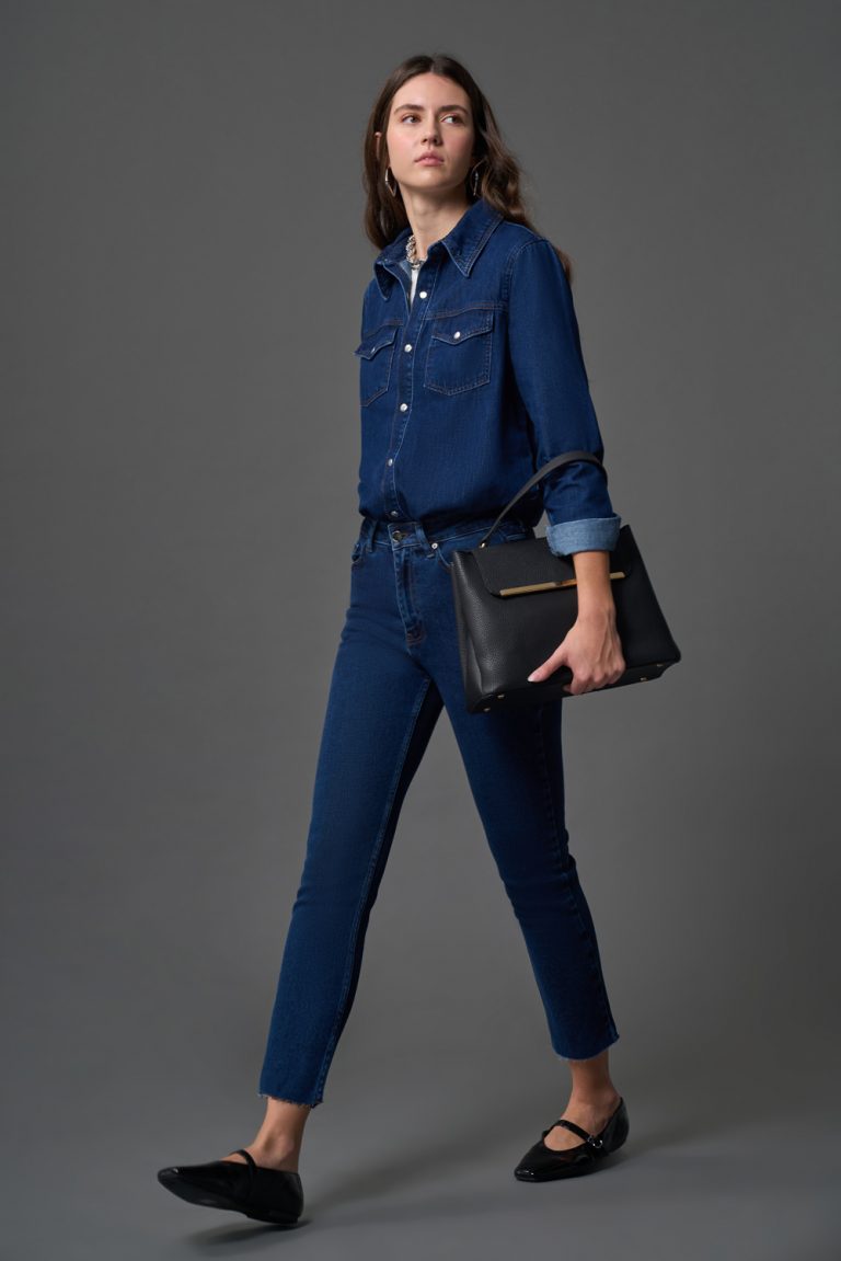 Mizalle Dar Kesim Kesik Paçalı Mom Fit İndigo Mavi Denim Pantolon - Mizalle