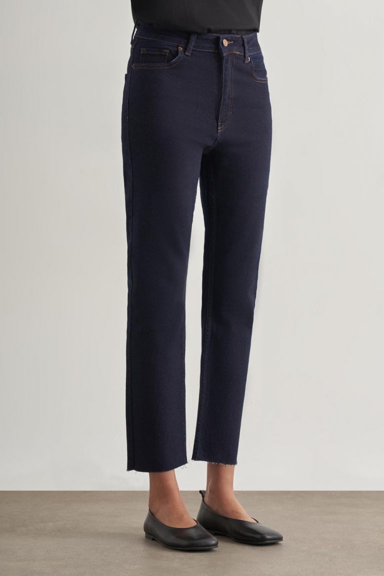 Mizalle Dar Kesim Kesik Paçalı Mom Fit Lacivert Denim Pantolon - Mizalle