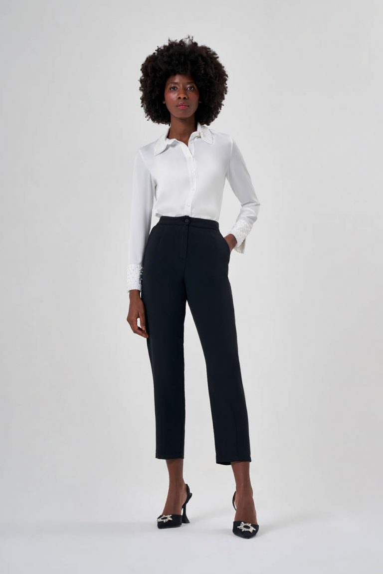 Mizalle Keten Dokulu Fit Siyah Pantolon - Mizalle