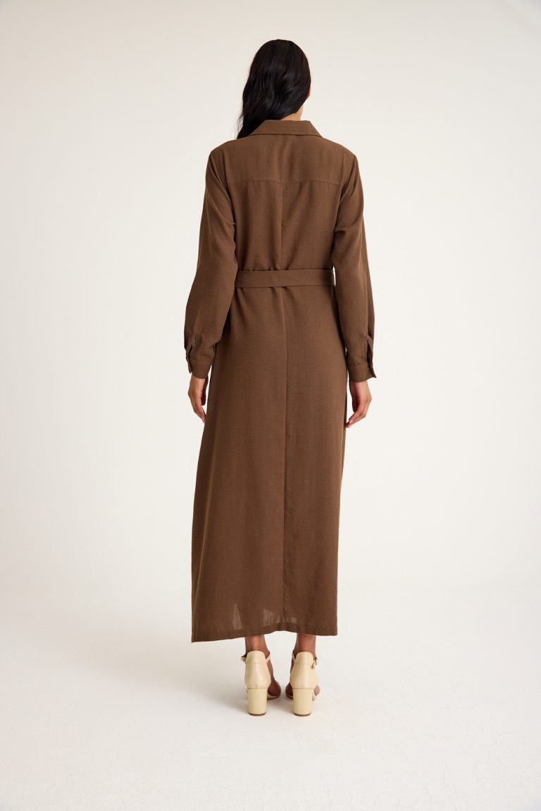 Mizalle Keten Görünümlü Kuşaklı Kahverengi Uzun Gömlek Elbise - Mizalle