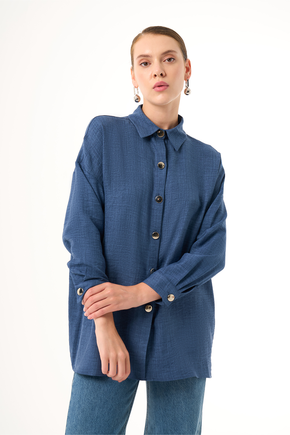 Mizalle Keten Dokulu Oversize İndigo Mavi Gömlek