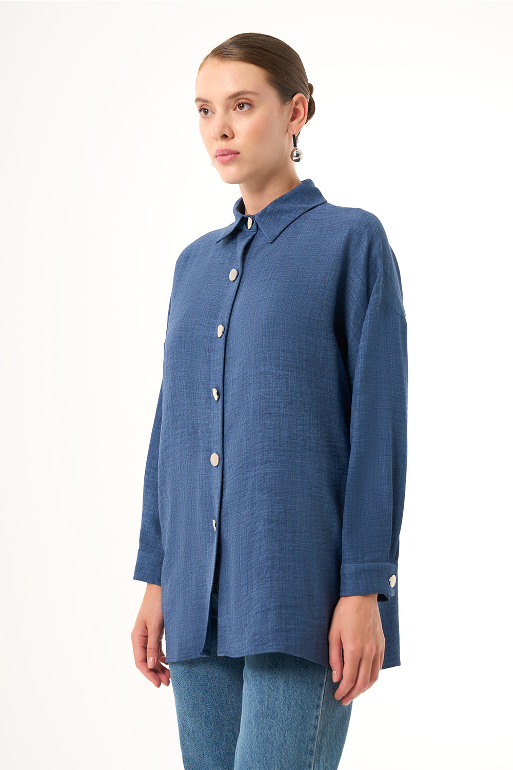 Mizalle Keten Dokulu Oversize İndigo Mavi Gömlek