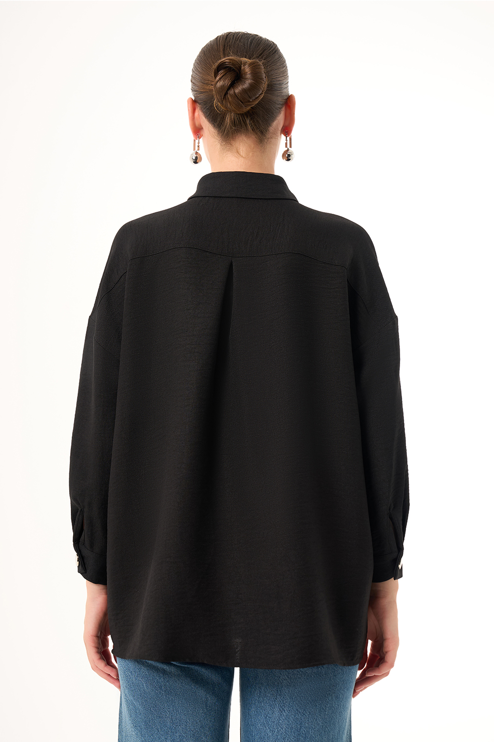 Mizalle Keten Dokulu Oversize Siyah Gömlek Mizalle Keten Dokulu Oversize Siyah Gömlek